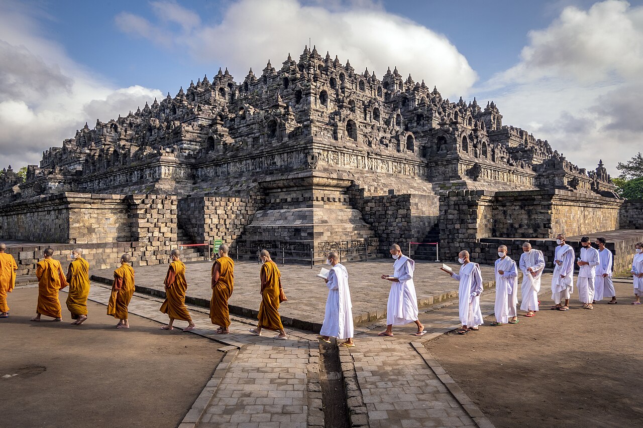 Borobudur is completed historical illustration